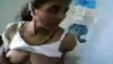Chennai aunty flashing boobs & Fucking