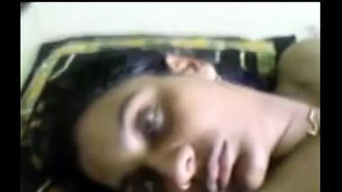 Horny Coimbatore Girl Gives Blowjob Before Lover Plays With Her Pussy