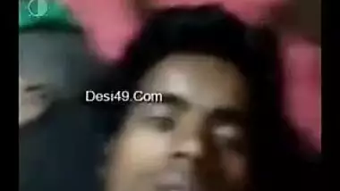 Teen with full lips and perverted guy in amateur close-up Indian video