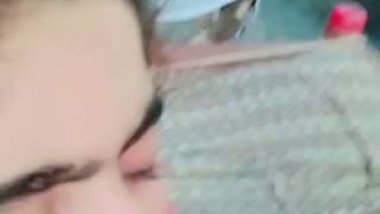 Girl sucks stepfather’s dick in Pakistan sex video