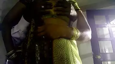 bhabhi juicy boobs pressed