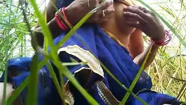 Village Outdoor Sex In Forest Natural Big Boobs Show In Hindi