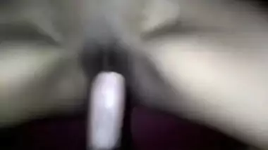 Indian amateur sweety fucks and gets a giant facial 