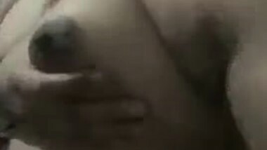 Horny village bhabhi showing on video call xxx