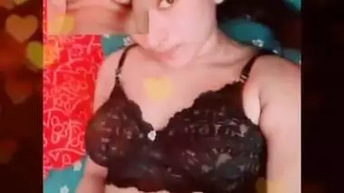 Desi Girl Pic Merged Video