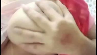 Big tits Bengali sex horny girl topless viral clip
