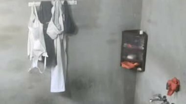 Village bhabhi bathing recording