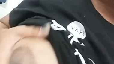 Tamil girl sex teasing plump boobs exposed