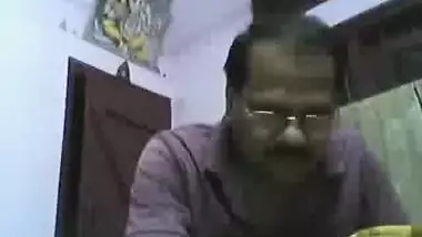 Assamease couple homemade webcam sex leaked...