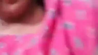 Indian girl show boobs and vagina