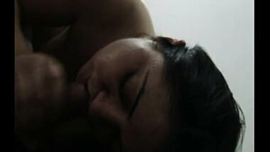 Sexy Bhabhi Nude Giving Hot Blowjob to Lover Mms
