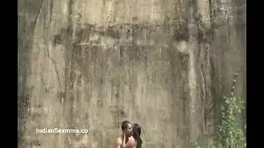Outdoor porn video of mature desi couple naked sex