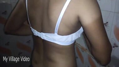 Village Girl Shaving Armpit – Movies