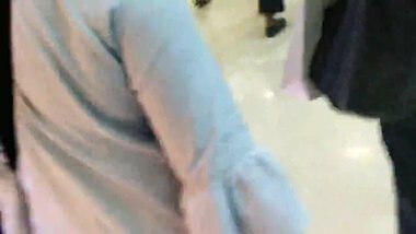 Hot Indian Chick'-SEXY BACK