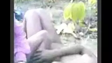 Fsiblog – Tamil village girl outdoor fucked by cousin MMS