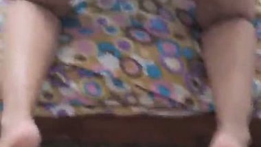 Smoking Indian hijab girl nude MMS viral doggy pose