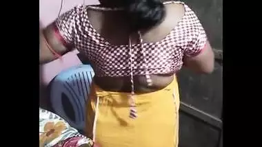 bubbly village housewife erotic navel show