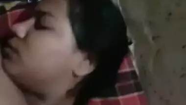 Hairless Desi pussy fucking by her boyfriend MMS