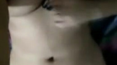 Desi big boobs queen nude selfie seducing me in bed 