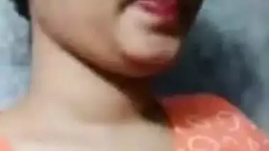 Very sexy and horny bhabhi