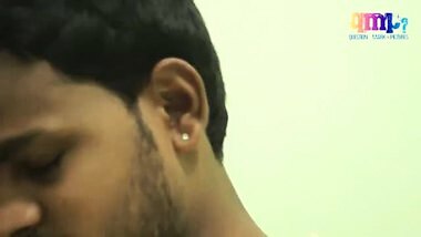 INDIAN HOUSEWIFE ROMANCE WITH SOFTWARE ENGINEER