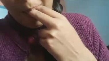 Desi college girl hairy pussy exposure video