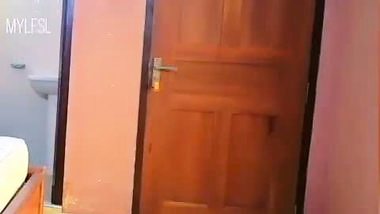 Naked milf takes parcel from a delivery guy in desi xvideo