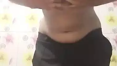 Bengali girl lifting bra and showing cute boobs