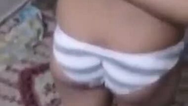 Hot Telugu Girl’s Affair With Neighbor Uncle