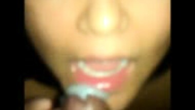 Desi GF Giving Head