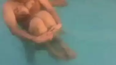 Pakistani Couple In Pool - Movies. video2porn2