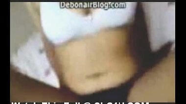 Pakistani HouseWife Opening Underwear