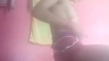 Cute Desi girl Wearing Cloths After Bathing