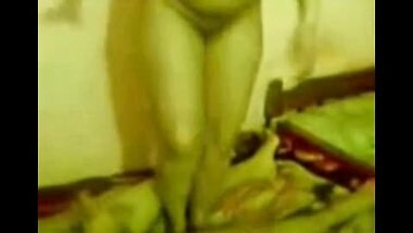 Gangbang of cuckold hubby’s wife