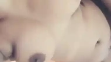 Sexy chubby Indian girl MMS selfie video