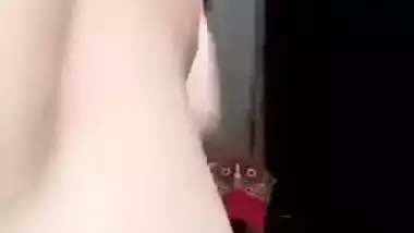 Big ass desi nude milf enjoys exposing her body