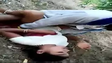 Tamil girl enjoying outdoor sex with boyfriend caught on cam
