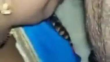 Bhabi Sucking And Showing Boobs