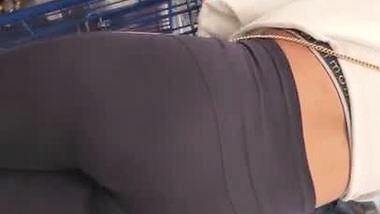 COVID-19 Candid Big Booty Indian Teen VPL Close Up