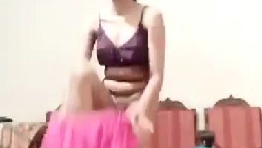 Bangladeshi girl showing small round boobs