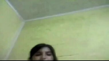 Sexy young college girlfriend from Pune masturbates