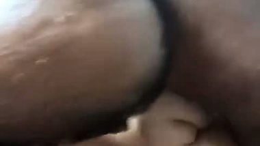 Bald head guy pussy licking aunty sex viral MMS