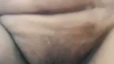 Naked mature pussy showing of tamil aunty video