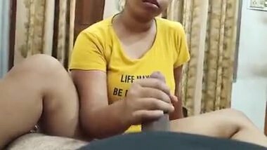 Chut bahut garam hai Marlo