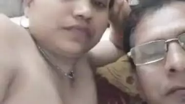 Indian Copl Romance Wife Give a nyc Blowjob