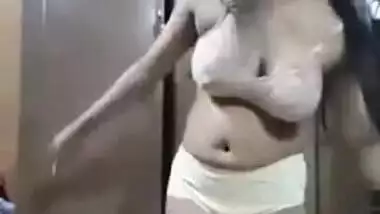 Beautiful Bigboob Sexy Paki Girl Showing