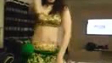 Cute Indian Girl Hot Dance