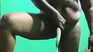 Desi Mature Milf Showing Big Boobs And Ass