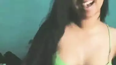 Sexy Girl boobs Visible
